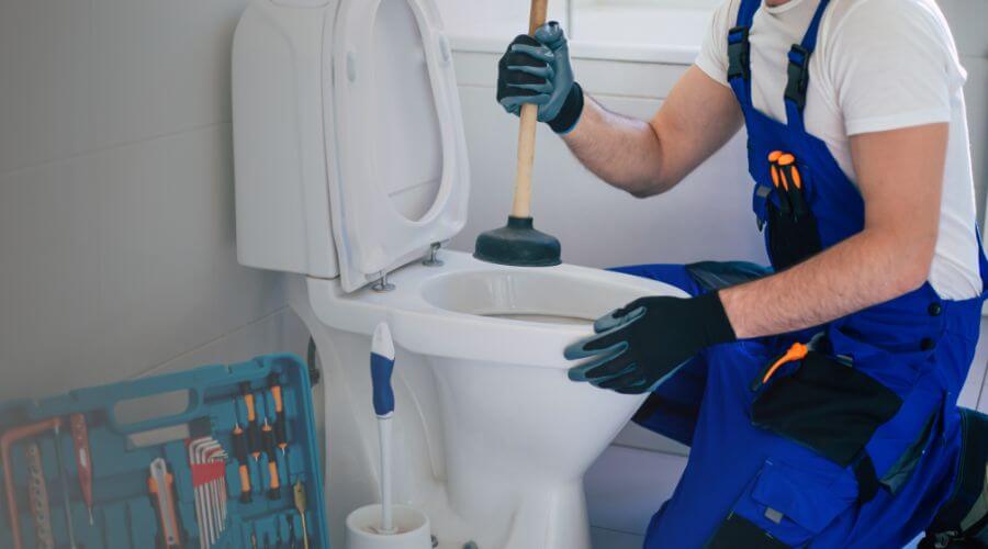 Expert burst pipe repair services in Corning, OH